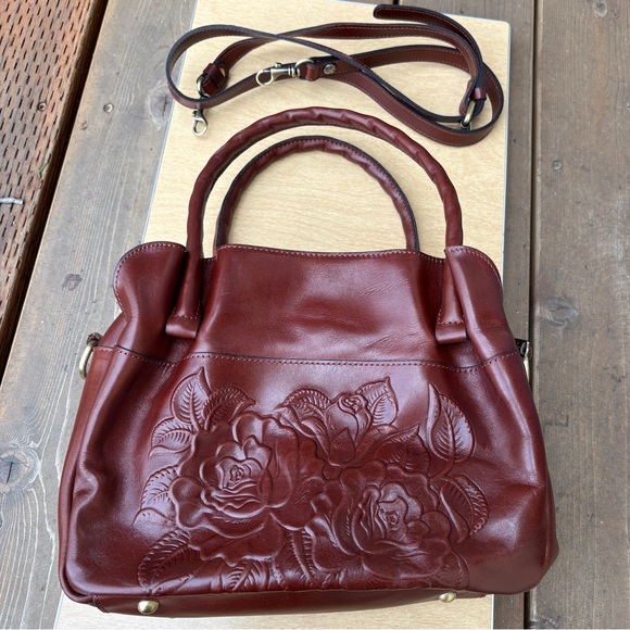 Patricia Nash Handbags - Patricia Nash Ashford Rose Tooled Leather Crossbody Satchel In British Tan
